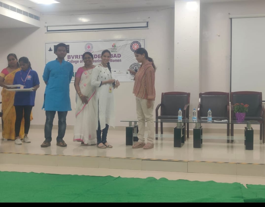 30 Hours Yoga Course Valedictory Ceremony Vishnus Wellness Center 4265